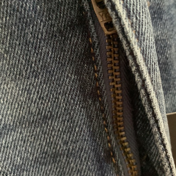 Kendall + Kylie Shorts Size 11/30 High rise NWT  Stretch Denim - Picture 8 of 9